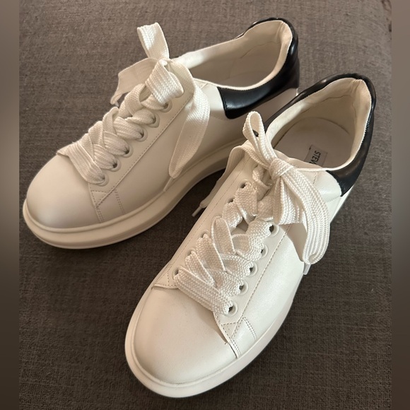 Men’s Steve Madden platform sneakers - Picture 7 of 7